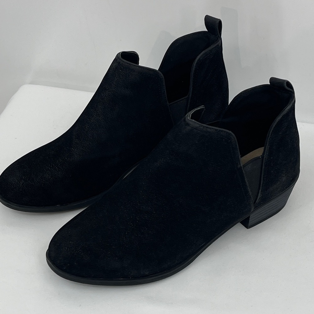 NATURAL REFLECTIONS WOMENS SIZE 10 Black Suede Ankle Boots